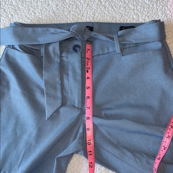 EUC LOFT Trouser Pants. Size 6P - Picture 14 of 16